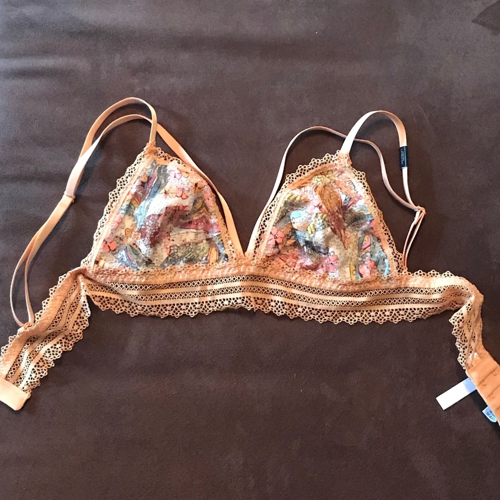 🌞Victoria’s Secret Bralette🌞 - Picture 8 of 8
